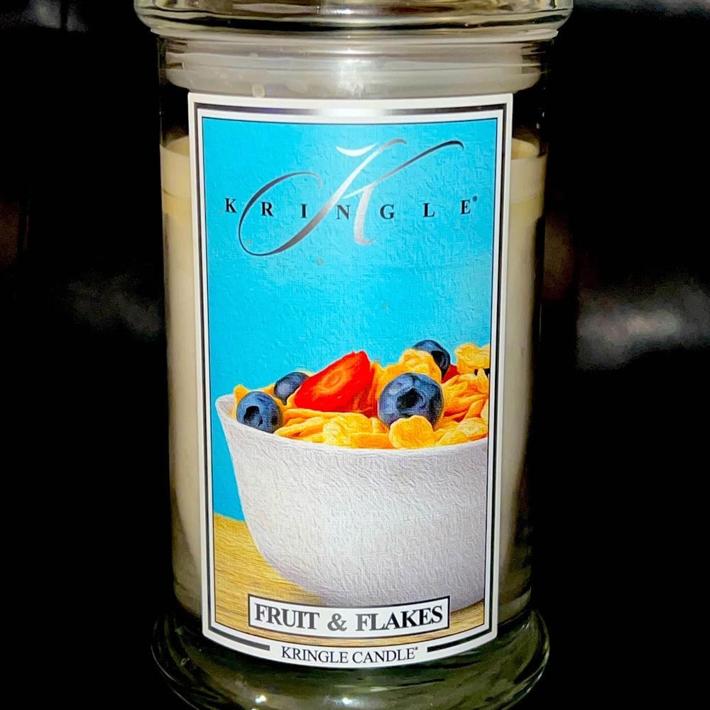 ~SOLD~Kringle Candle Fruit & Flakes 2 Wick